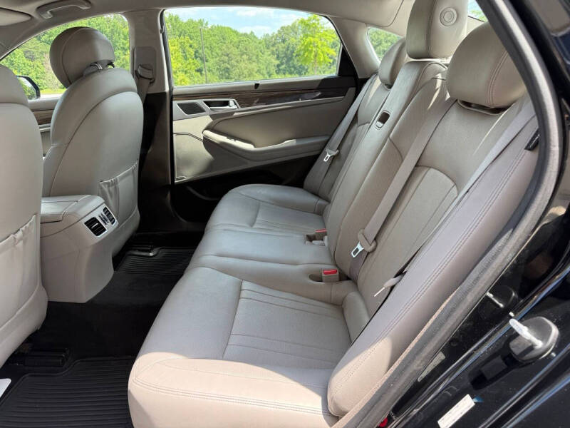 2017 Genesis G80