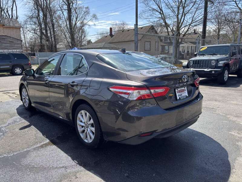 2019 Toyota Camry LE