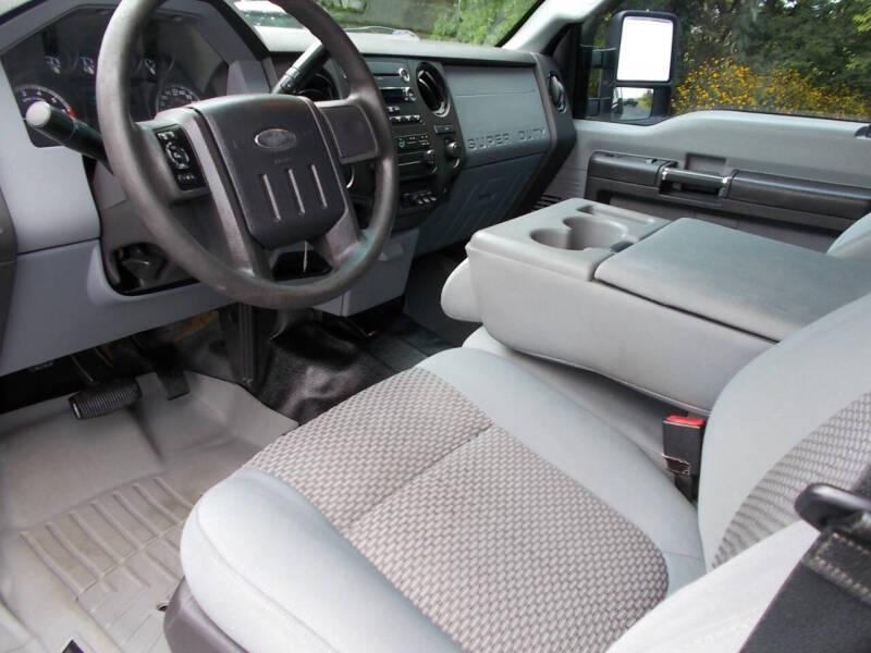 2013 Ford F-350 Super Duty XL