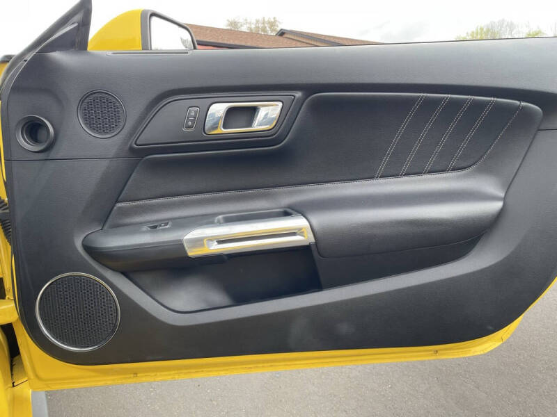 2017 Ford Mustang EcoBoost Premium