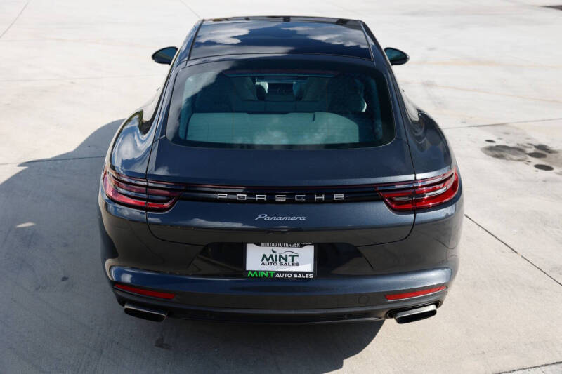 2020 Porsche Panamera