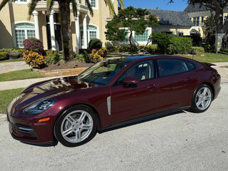 2018 Porsche Panamera 4 Executive