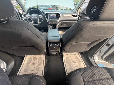 2017 GMC Acadia SLE-2