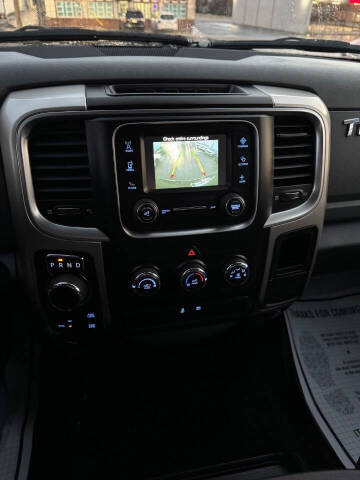 2019 RAM 1500 Classic SLT