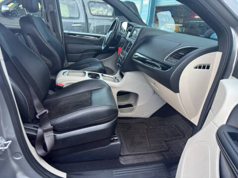 2020 Dodge Grand Caravan SXT
