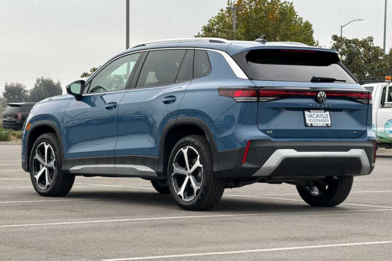 2026 Volkswagen Tiguan SE 4Motion