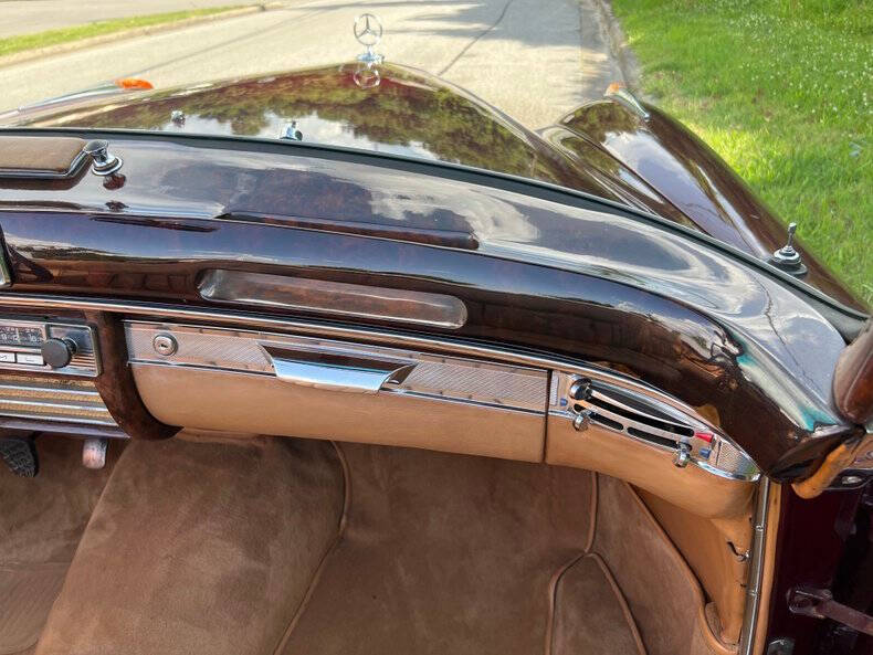 1958 Mercedes-Benz 220S