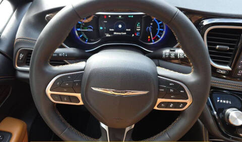 2023 Chrysler Pacifica Plug-In Hybrid Pinnacle