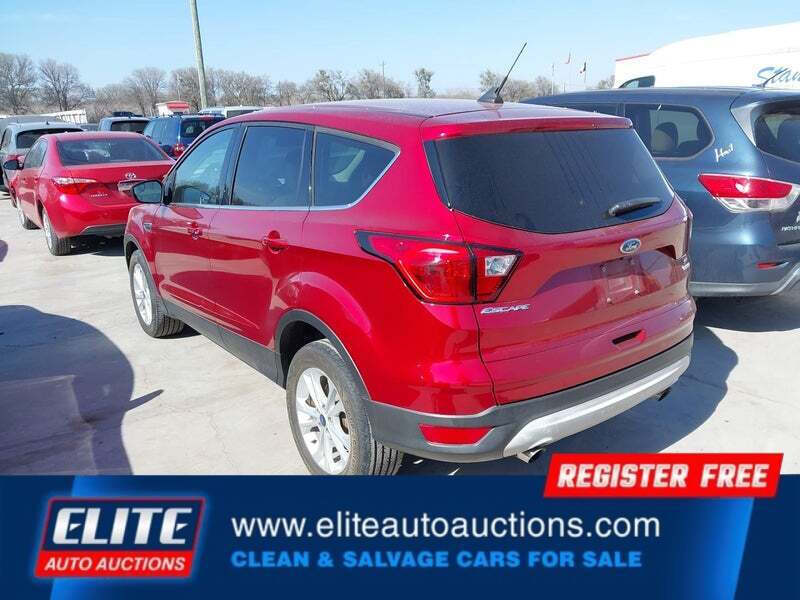 2019 Ford Escape SE