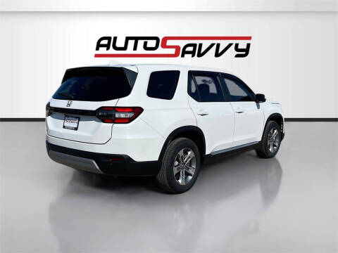 2024 Honda Pilot EX-L w/Rear Captain's Chairs