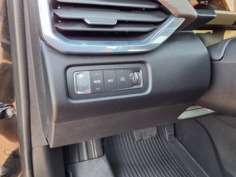 2024 GMC Acadia Denali