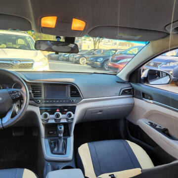 2019 Hyundai Elantra SEL