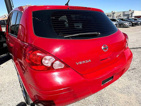 2012 Nissan Versa 1.8 S