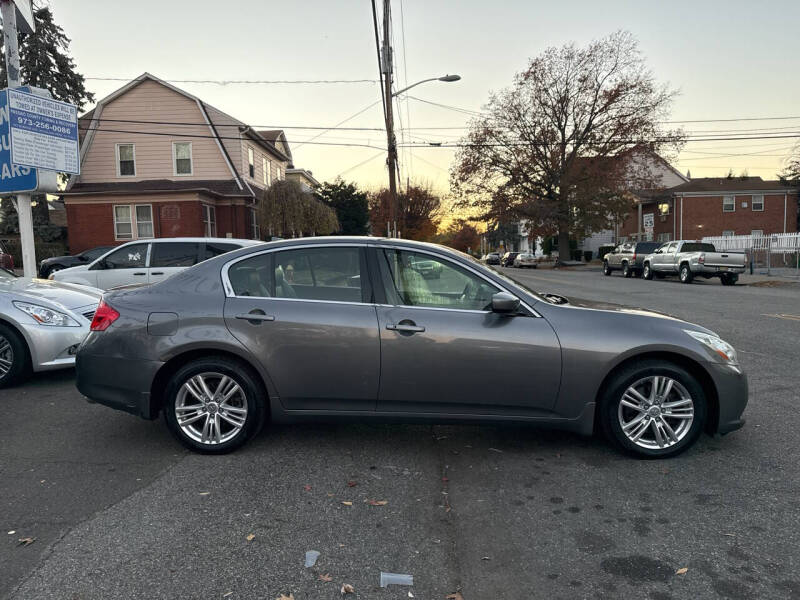 2012 INFINITI G Sedan Limited Edition photo 8