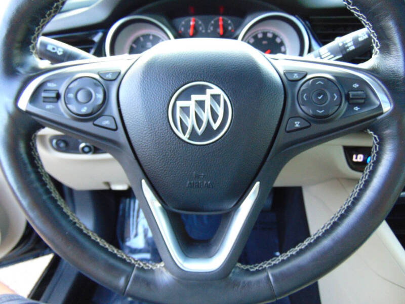 2018 Buick Regal TourX Essence