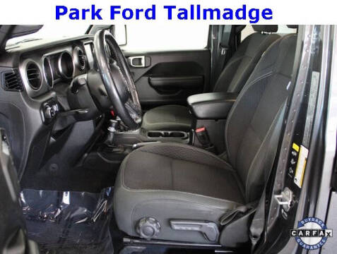 2021 Jeep Gladiator Sport