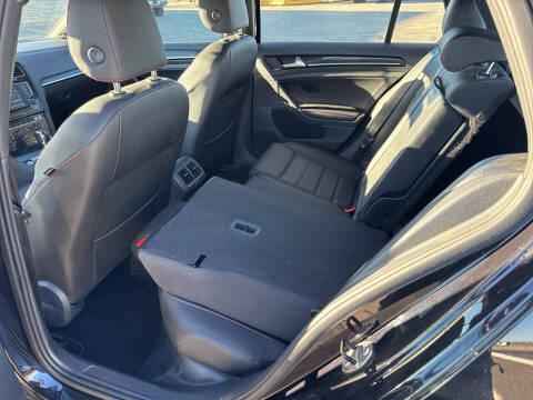 2016 Volkswagen Golf GTI SE