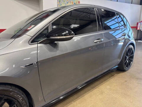 2018 Volkswagen Golf R 4Motion