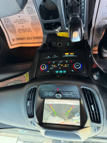 2019 Ford Escape SE