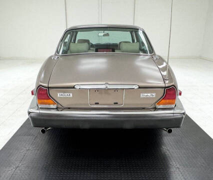 1986 Jaguar XJ-Series XJ6 Vanden Plas