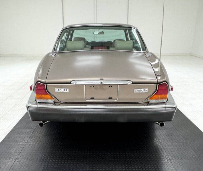 1986 Jaguar XJ-Series XJ6 Vanden Plas