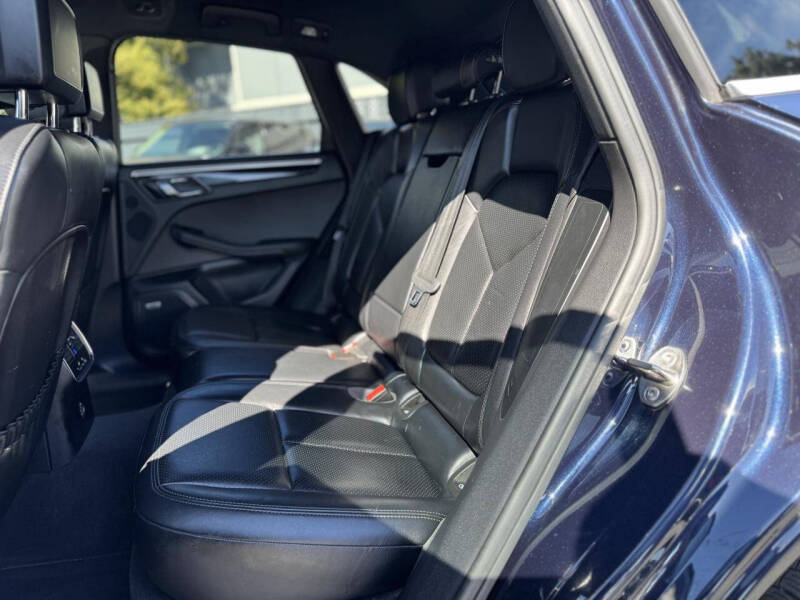 2018 Porsche Macan S