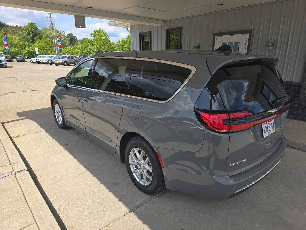 2023 Chrysler Pacifica for sale at Cambridge Used Cars in Cambridge, OH