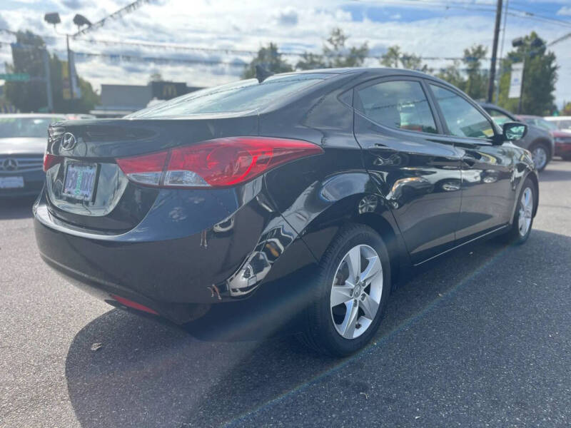 2012 Hyundai Elantra