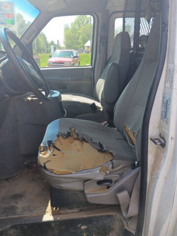 2002 Ford E-Series E-150