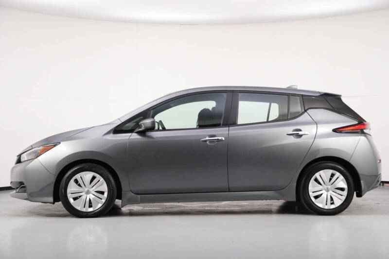 2025 Nissan LEAF S