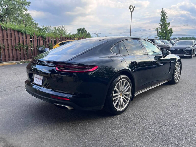 2017 Porsche Panamera