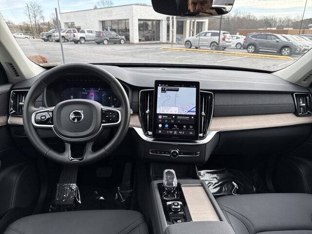 2025 Volvo XC90 B6 Plus Bright Theme 7P