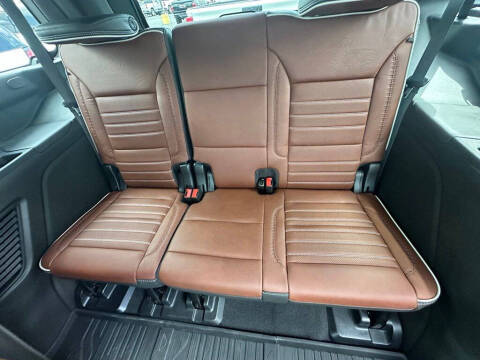 2023 GMC Yukon Denali Ultimate