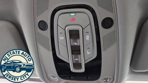 2021 Audi e-tron quattro Premium Plus