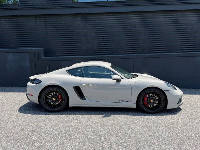 2024 Porsche 718 Cayman GTS 4.0