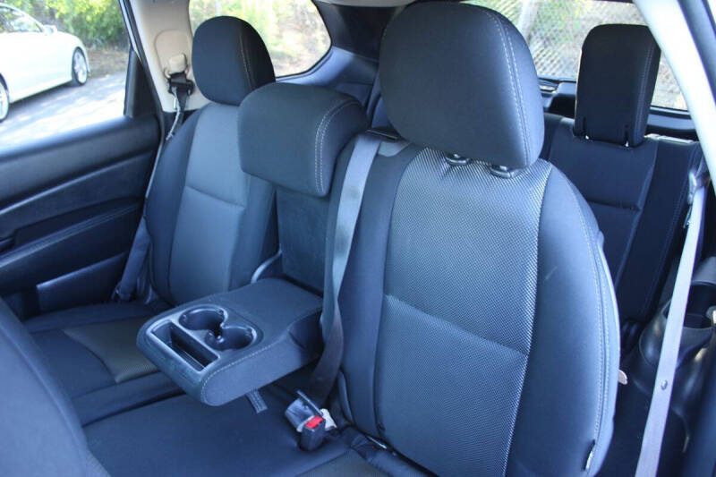2020 Nissan Pathfinder S