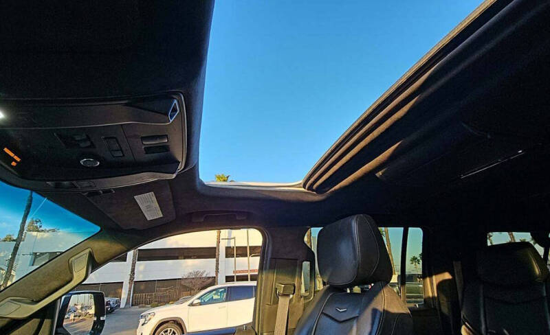 2017 Cadillac Escalade ESV Platinum