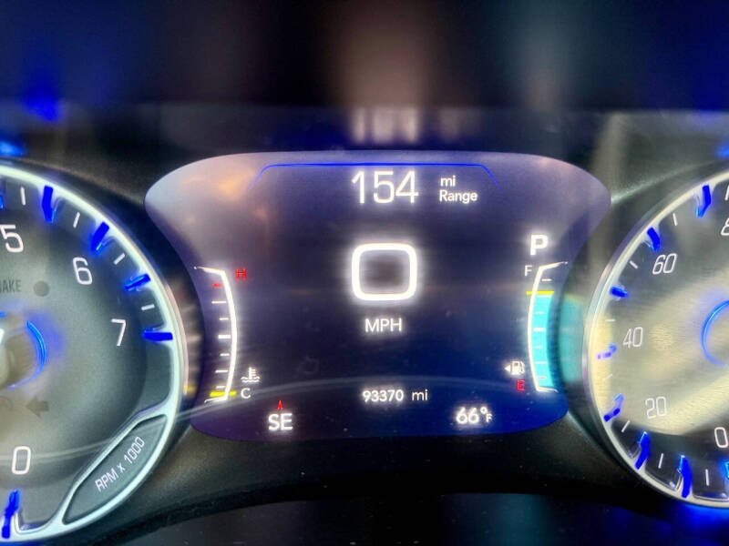 2017 Chrysler Pacifica Touring-L Plus