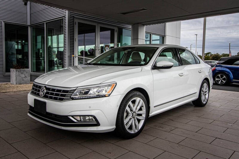 2017 Volkswagen Passat 1.8T SEL Premium
