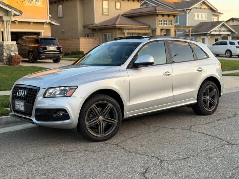 2012 Audi Q5 3.2 quattro Premium Plus