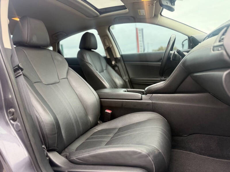 2022 Honda Insight Touring