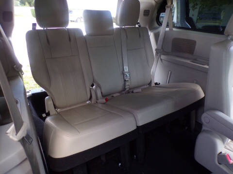 2013 Chrysler Town and Country Touring