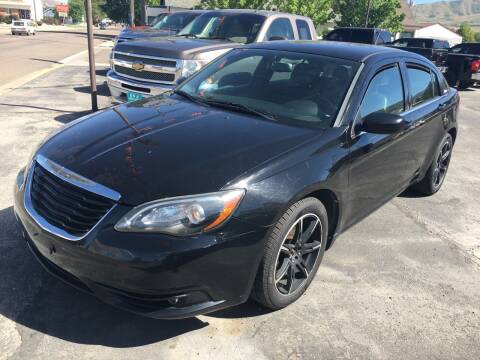 2013 Chrysler 200 for sale at R & J Auto Sales in Pocatello ID