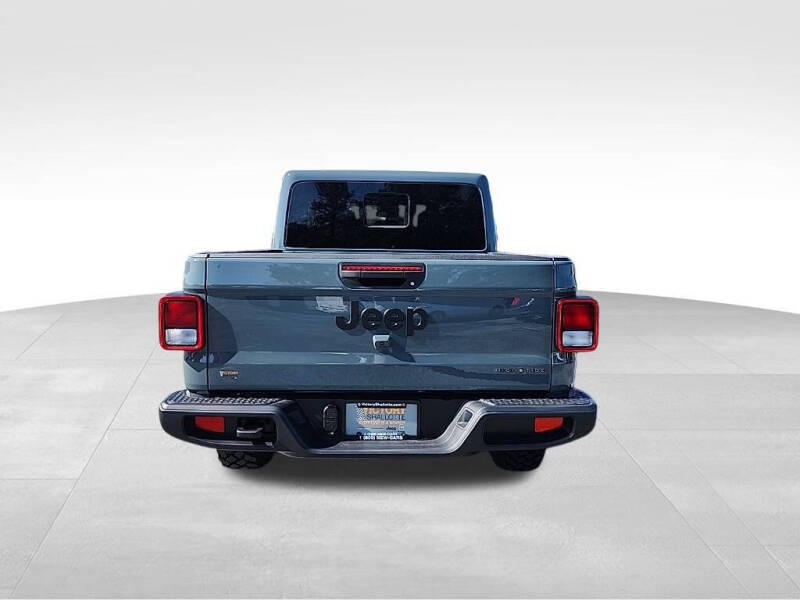 2025 Jeep Gladiator High Tide