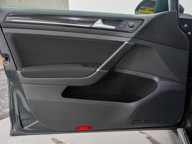 2017 Volkswagen Golf GTI S