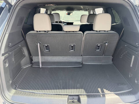 2024 GMC Acadia Elevation