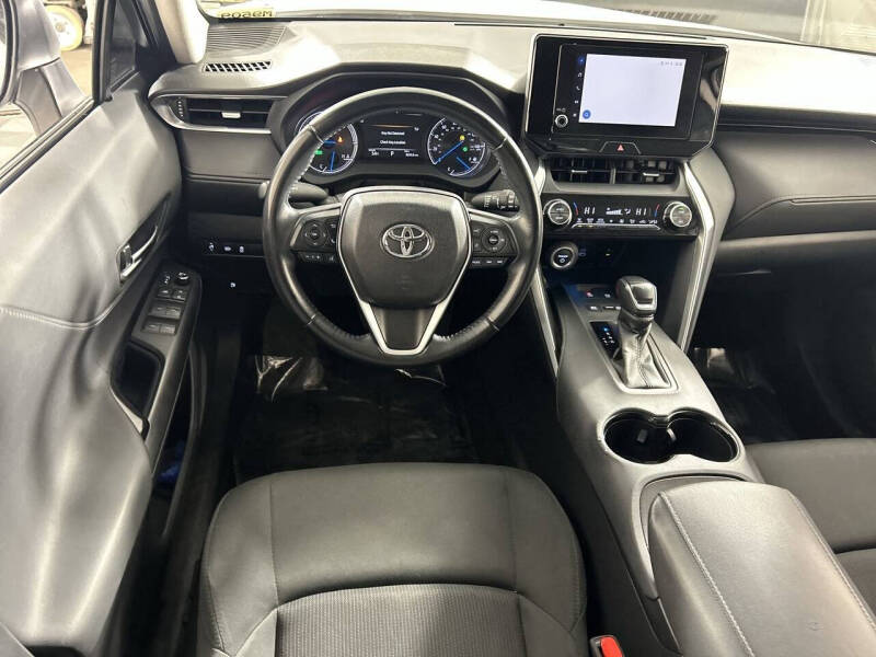 2023 Toyota Venza LE