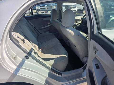 2013 Toyota Corolla LE