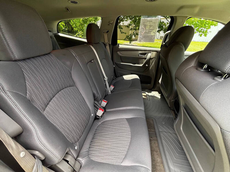 2017 Chevrolet Traverse LS