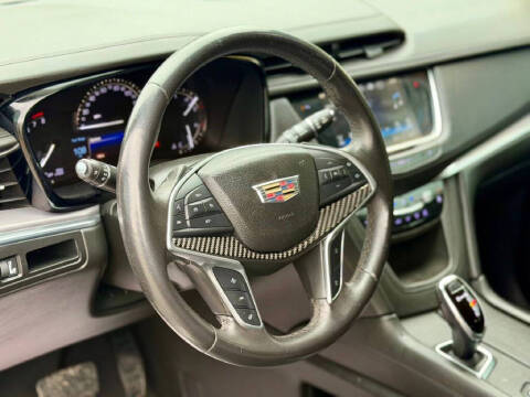 2017 Cadillac XT5 Premium Luxury